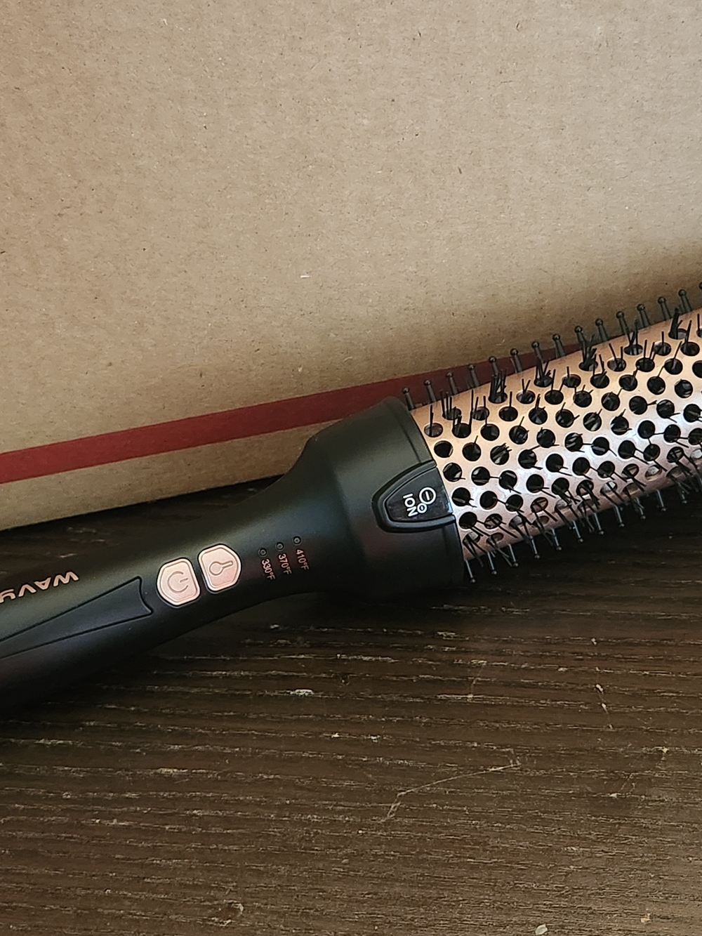 Hot Air Round Brush Styler - Black and Rose Gold - Picture 2 of 3